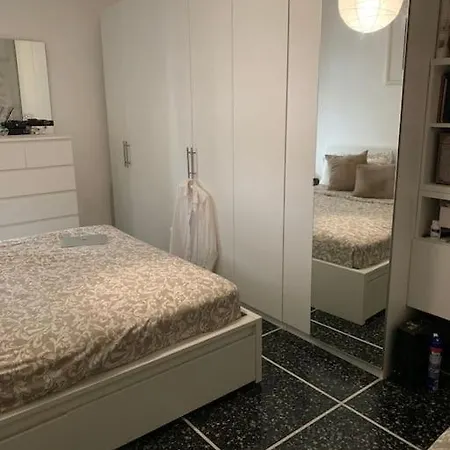 Mameli At Sea アパート